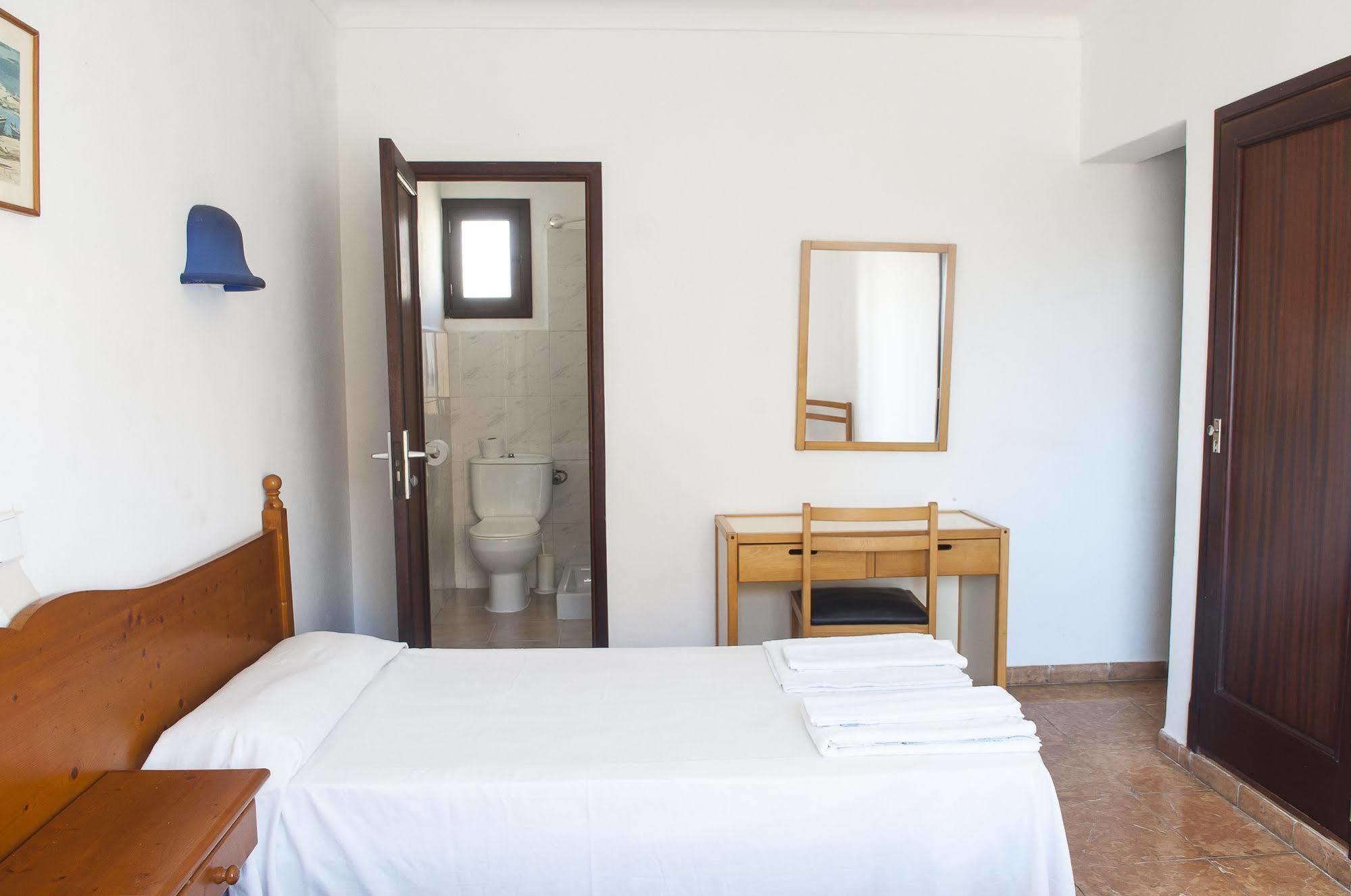 Surfing Concept Hostel Cala Ratjada  Extérieur photo